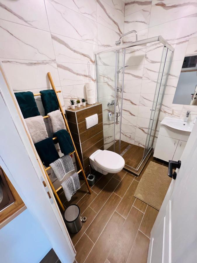 Apartman Novi Sad Petrovaradin Exterior foto